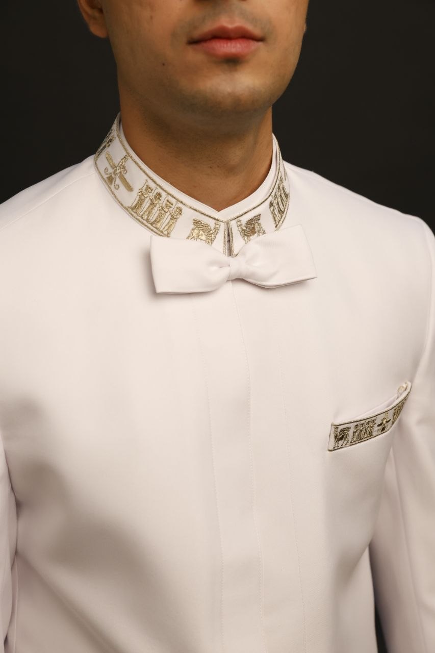Designer Dagli with gold embroidery